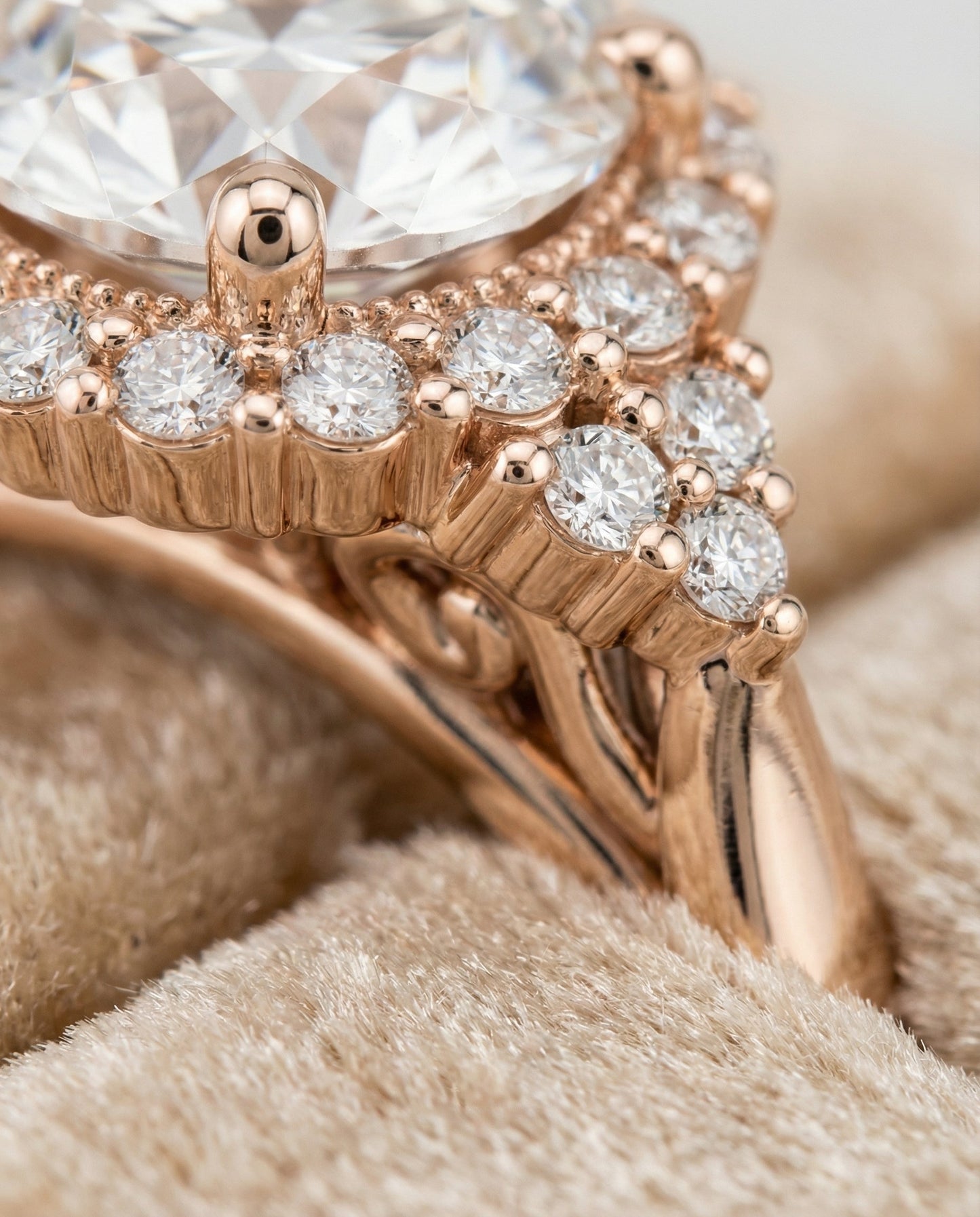 Round Brilliant, Scroll Gallery Halo, in 14K Rose Gold, pave setting – detail view | RockHer