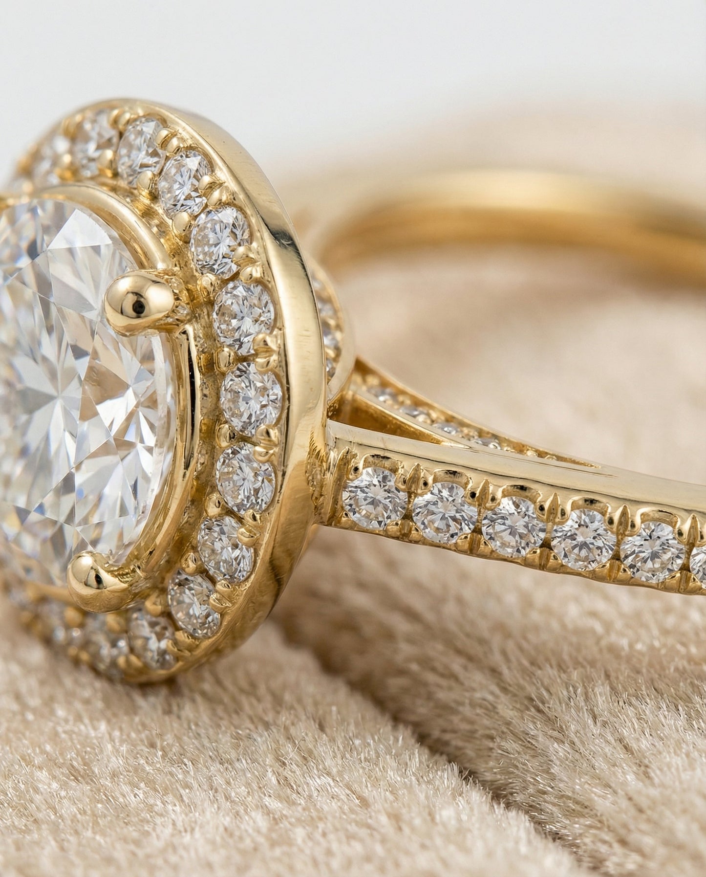 Round Brilliant, Secret Gallery French Pavé Halo, in 18K Yellow Gold – detail view | RockHer