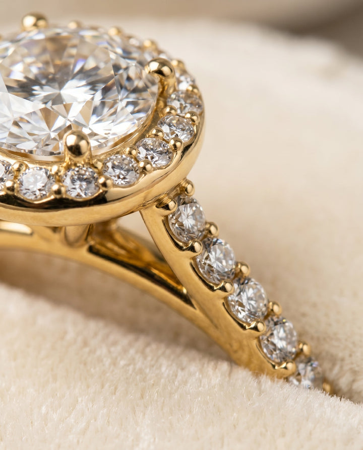 Round Brilliant, Shared Prong Halo Round, in 18K Yellow Gold, pave setting – detail view | RockHer
