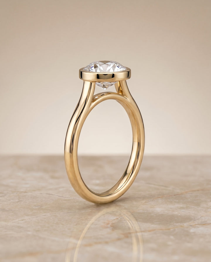 Duran Select Simple Bezel Solitaire in 18K Yellow Gold – view 2