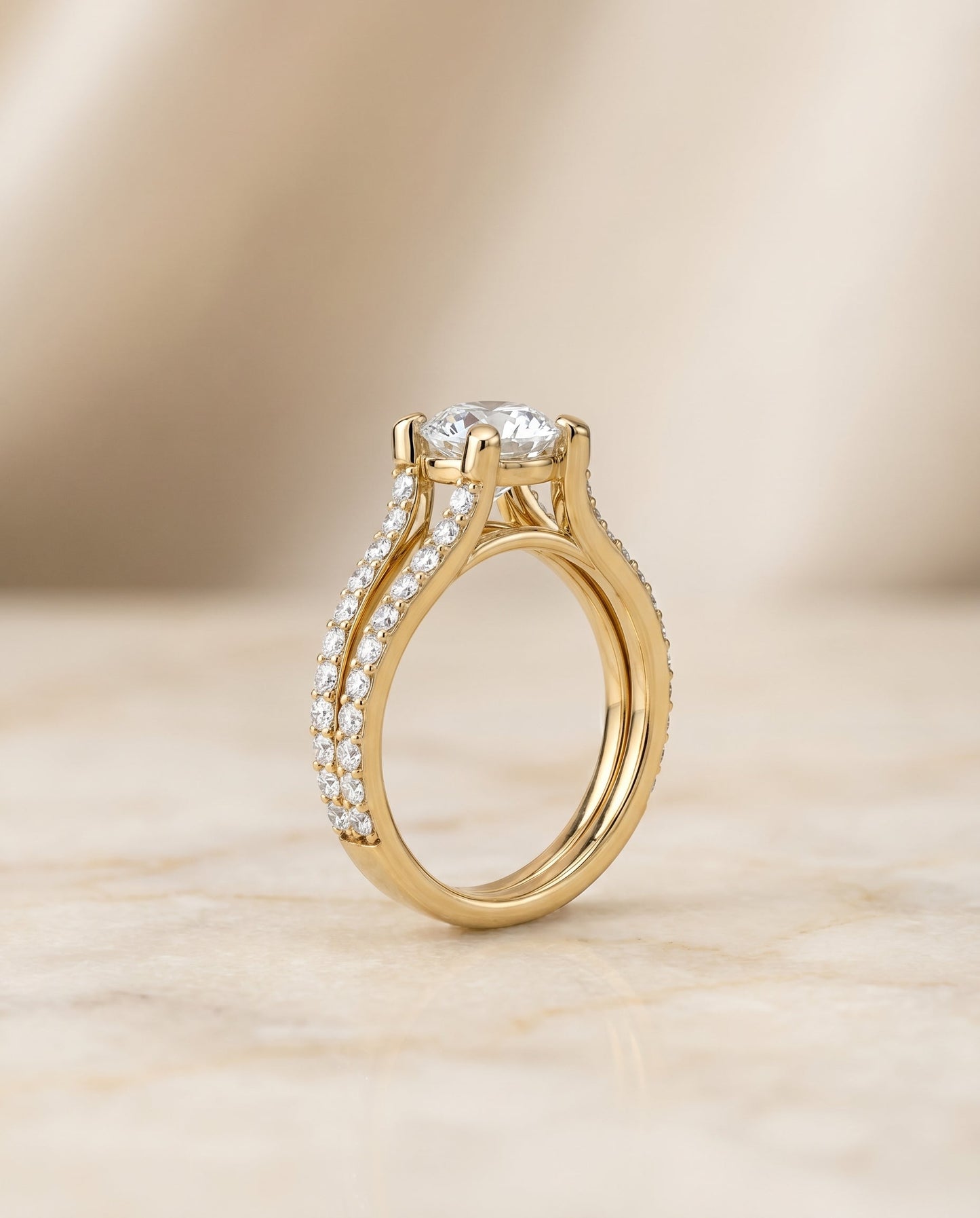 Round Brilliant, Split Shank Pavé, in 18K Yellow Gold – side profile | RockHer