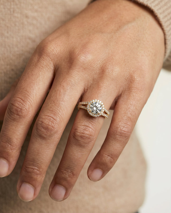 Round Brilliant, Split Shank Pavé Halo Round, in 18K Yellow Gold, pave setting – lifestyle shot | RockHer