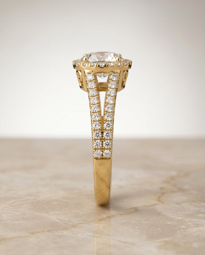Round Brilliant, Split Shank Pavé Halo Round, in 18K Yellow Gold, pave setting – side profile | RockHer