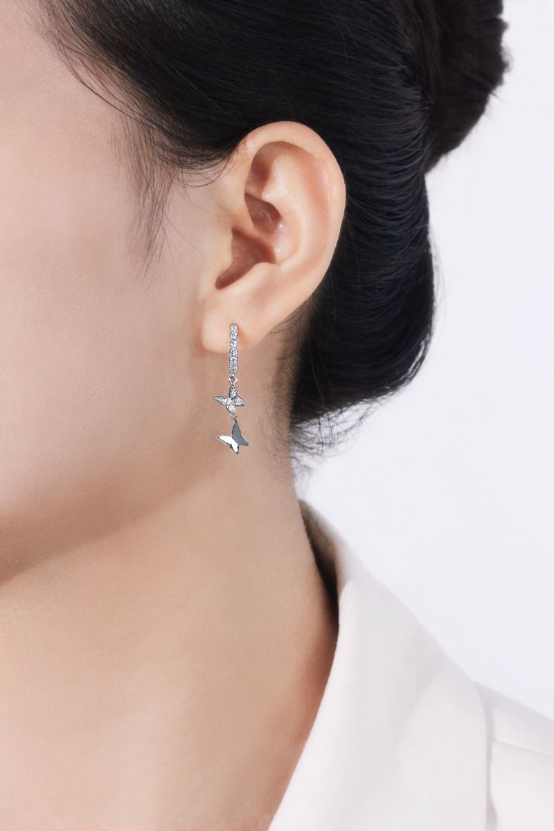 ROCKHER .925 เงินสเตอร์ลิง ผีเสื้อคู่ ประดับด้วยคิวบิก ซิริโคนสีขาว ต่างหูห้อยแบบมีความหวัง