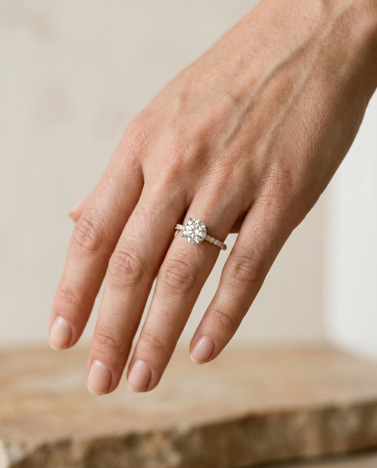 ตัวเรือนแหวนหมั้นเพชร Abbey ทรงกลม ทองคำชมพู 14K จาก RockHer