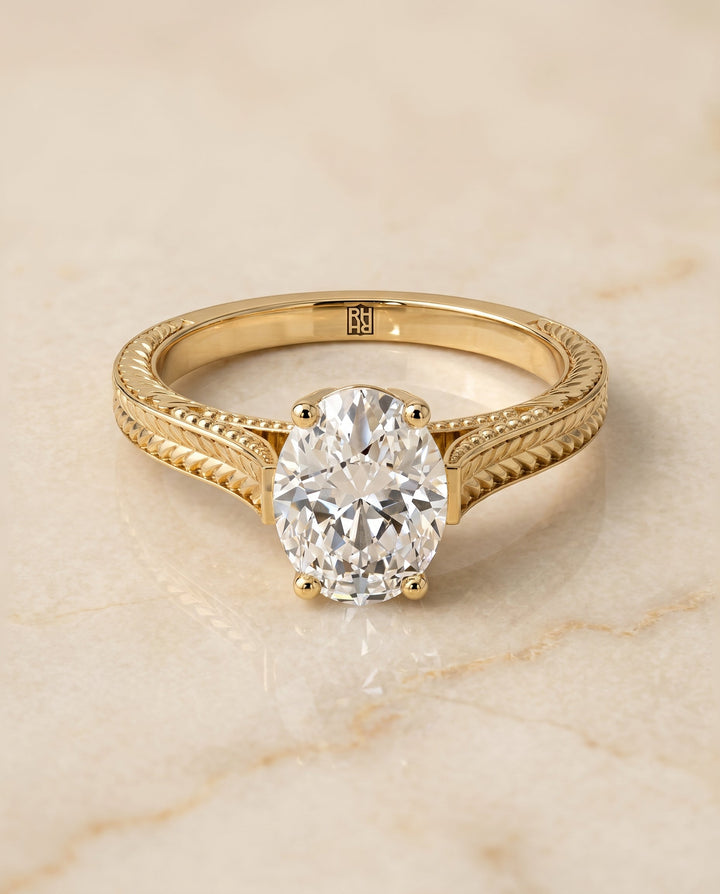 ตัวเรือนแหวนหมั้น Aida ทรงรี ฝังหนาม ทองคำเหลือง 18K จาก RockHer