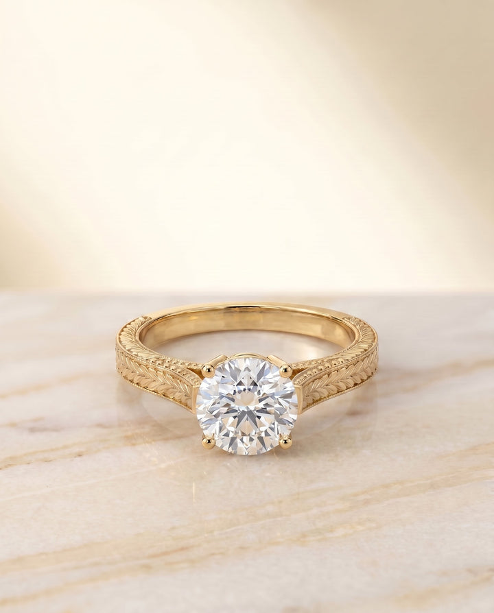 ตัวเรือนแหวนหมั้น Aida ทรงกลม ฝังหนาม ทองคำเหลือง 18K จาก RockHer