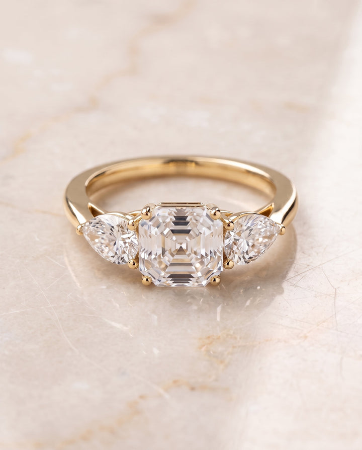 ตัวเรือนแหวนหมั้นเพชร Angelica ทรงแอชเชอร์ ฝังหนาม ทองคำเหลือง 18K จาก RockHer