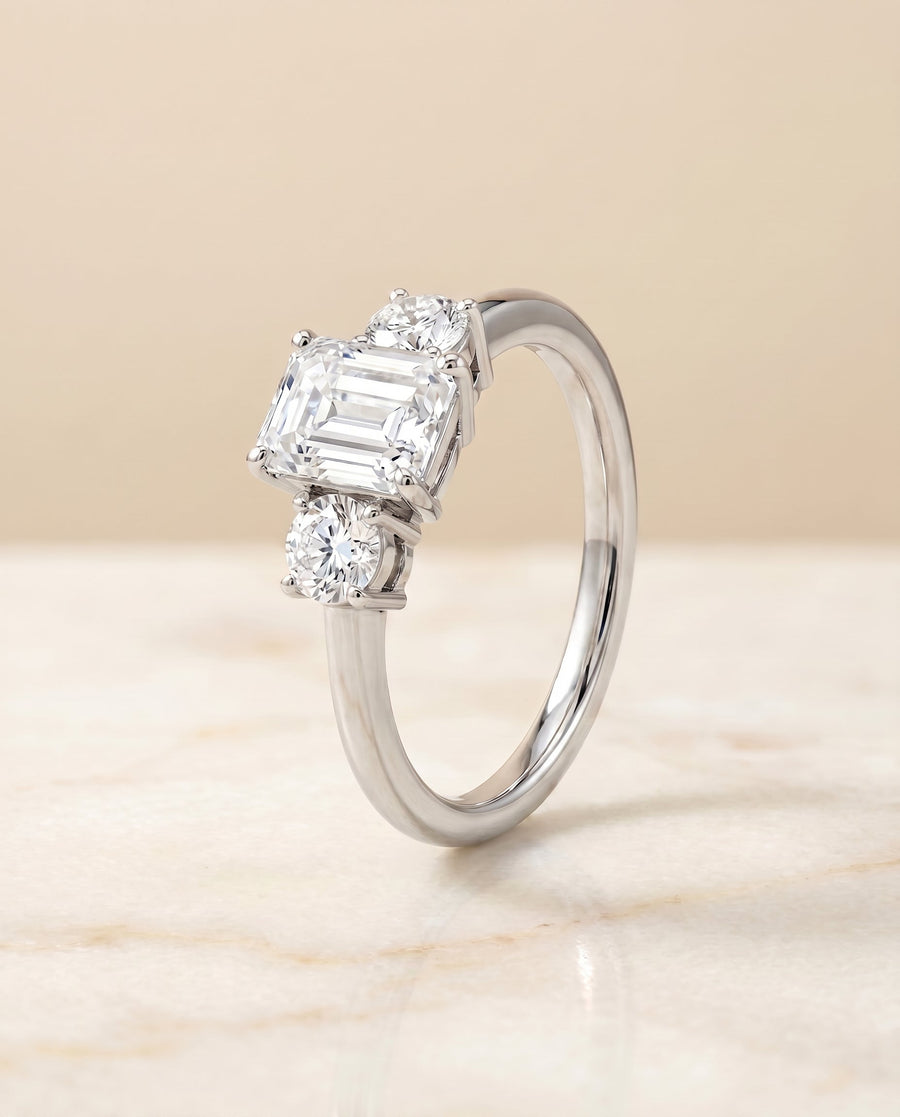 The อนิตา Engagement Ring, made to order in our Los Angeles atelier