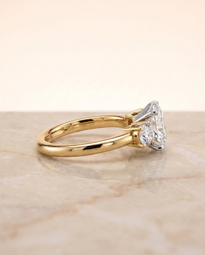 Anita Select Classic Three Stone Oval Solitaire in 18K Yellow Gold – view 5