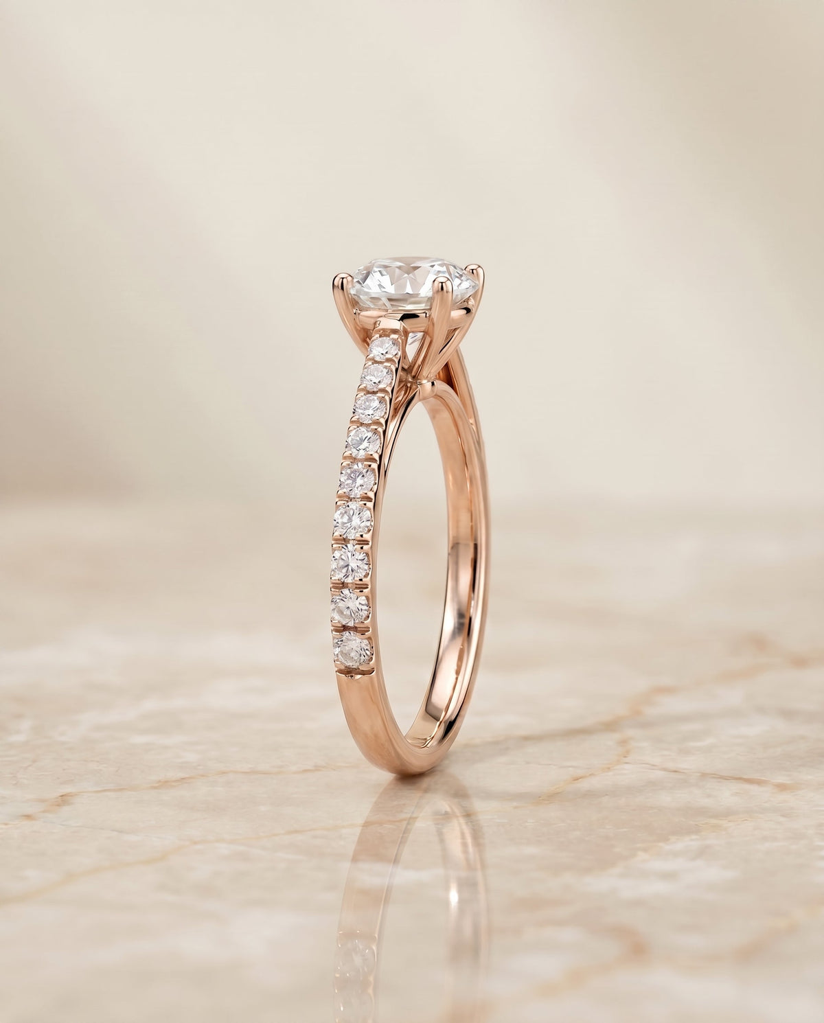 ตัวเรือนแหวนหมั้นเพชร Donna ทรงกลม ฝังปาเว่ ทองคำชมพู 14K จาก RockHer