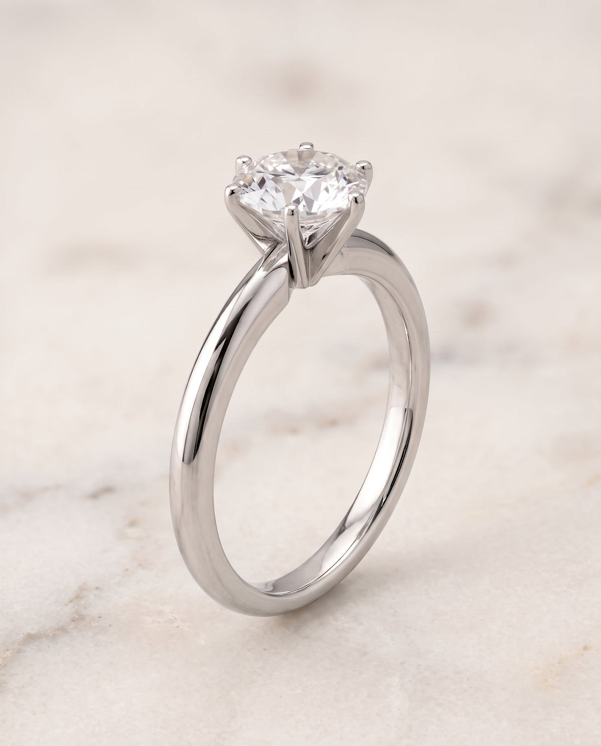 ตัวเรือนแหวนหมั้น Elsa ทรงกลม ฝังหนาม ทองคำขาว 18K จาก RockHer