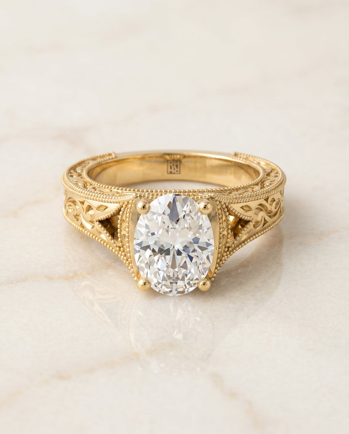 ตัวเรือนแหวนหมั้น Janis ทรงรี ฝังหนาม ทองคำเหลือง 18K จาก RockHer