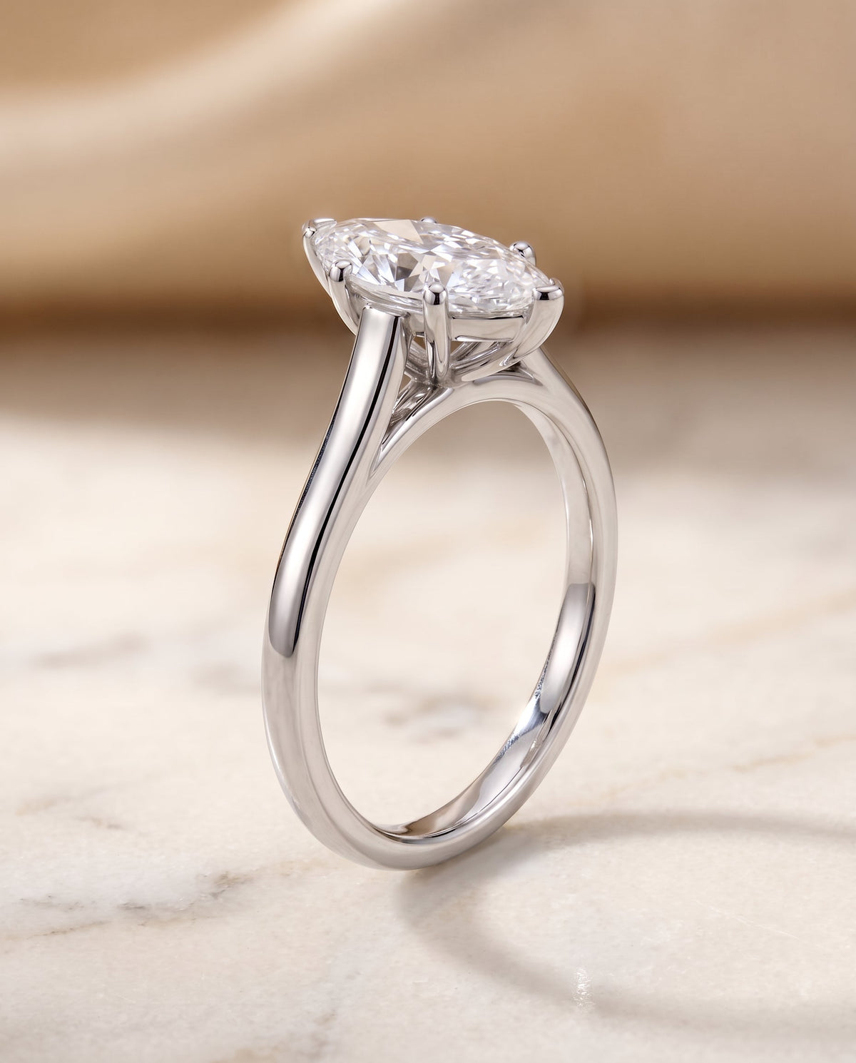 ตัวเรือนแหวนหมั้น Juliette ทรงมาคี ฝังหนาม ทองคำขาว 18K จาก RockHer