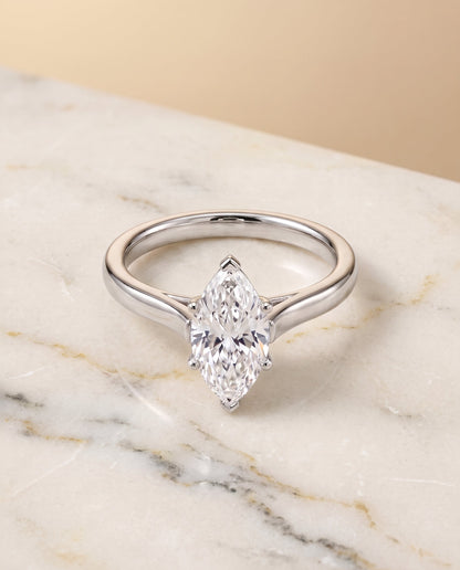 ตัวเรือนแหวนหมั้น Juliette ทรงมาคี ฝังหนาม ทองคำขาว 18K จาก RockHer