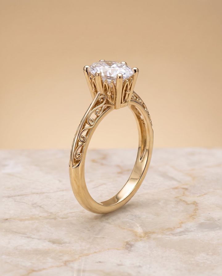 ตัวเรือนแหวนหมั้น Layla ทรงรี ทองคำเหลือง 18K จาก RockHer