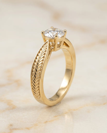 ตัวเรือนแหวนหมั้น Roberta ทรงกลม ฝังหนาม ทองคำเหลือง 18K จาก RockHer