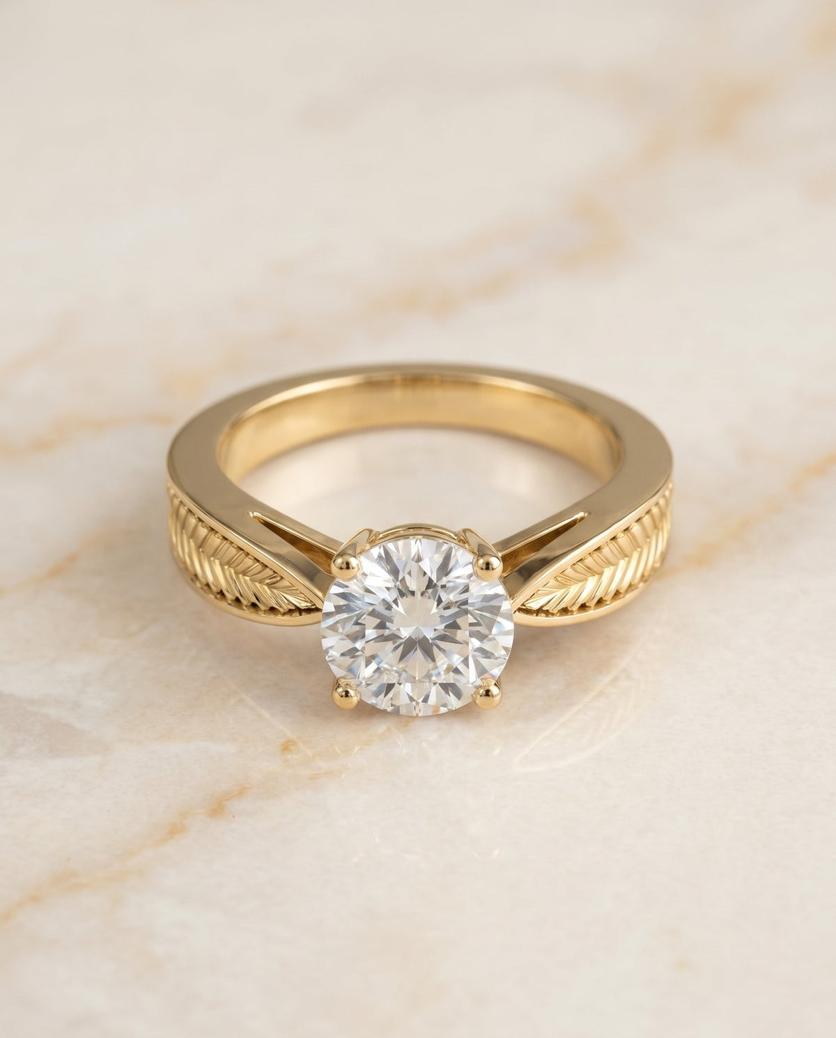 ตัวเรือนแหวนหมั้น Roberta ทรงกลม ฝังหนาม ทองคำเหลือง 18K จาก RockHer