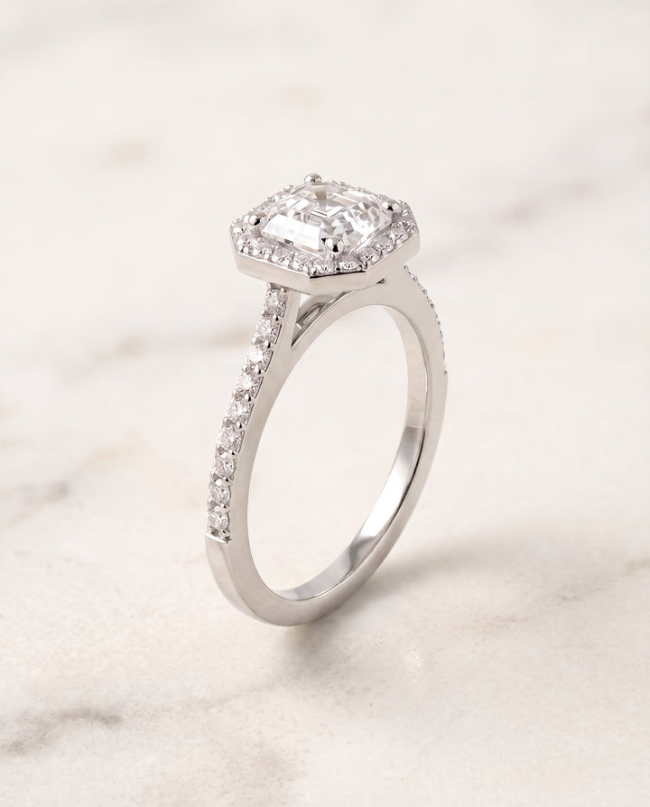 ตัวเรือนแหวนหมั้นเพชร Taylor ทรงแอชเชอร์ ฝังปาเว่ ทองคำขาว 18K จาก RockHer