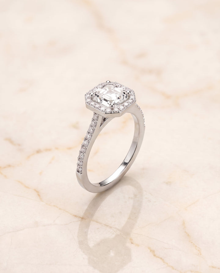 ตัวเรือนแหวนหมั้นเพชร Taylor ทรงแอชเชอร์ ฝังปาเว่ แพลทินัม 950 จาก RockHer