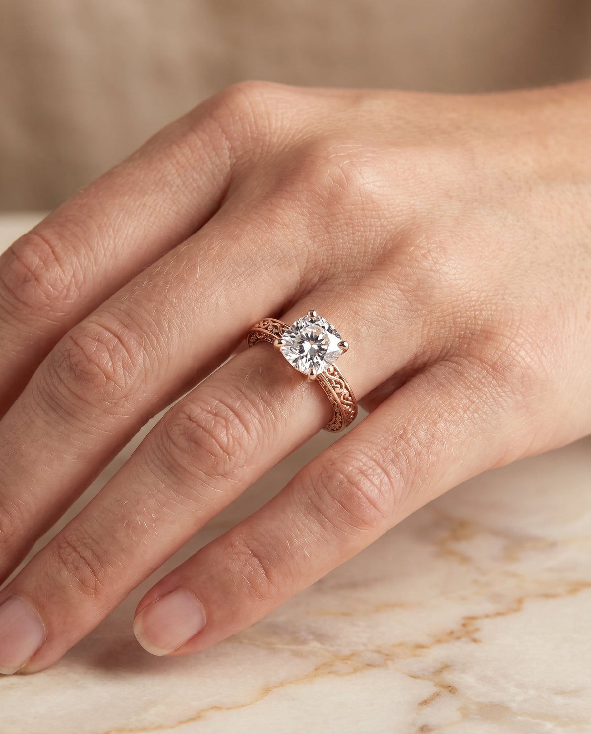 ตัวเรือนแหวนหมั้น Veronica ทรงคุชชั่น ทองคำชมพู 14K จาก RockHer