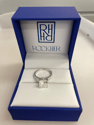 Rockher packaging